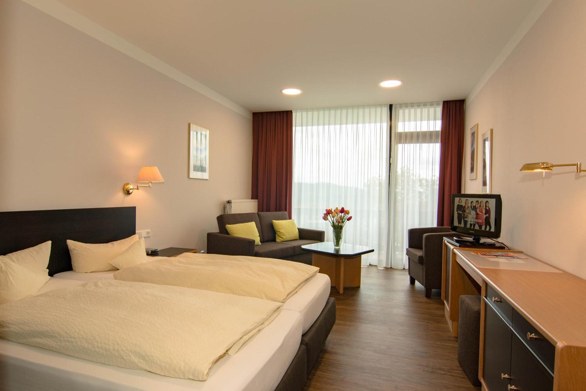 Garni Hotel & Ferienwohnungen Seeschloesschen Waldeck  Esterno foto